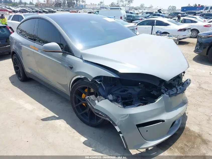 TESLA MODEL X 2022. Lot# 42449123. VIN 7SAXCBE60NF351677