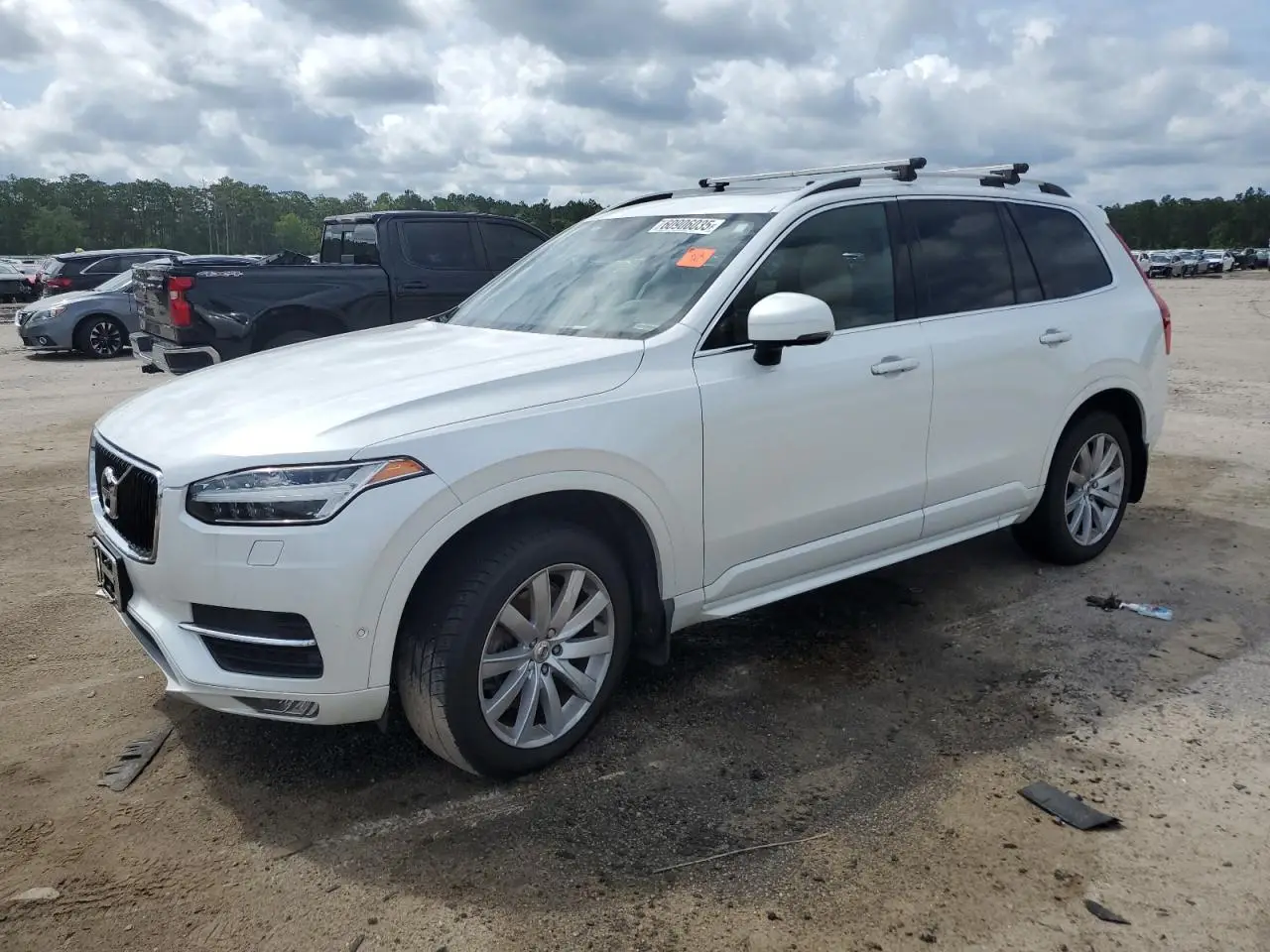 2017 VOLVO XC90